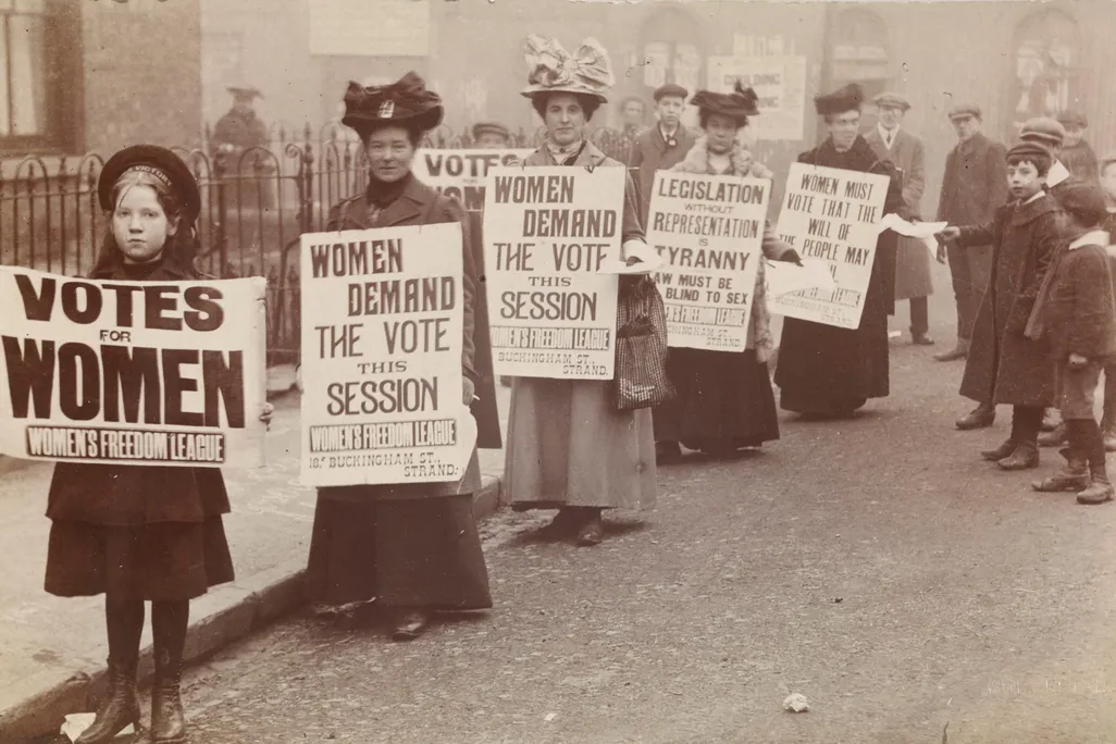 Women's Freedom League members with 'Votes for Women' placards, Buckingham Street, Strand