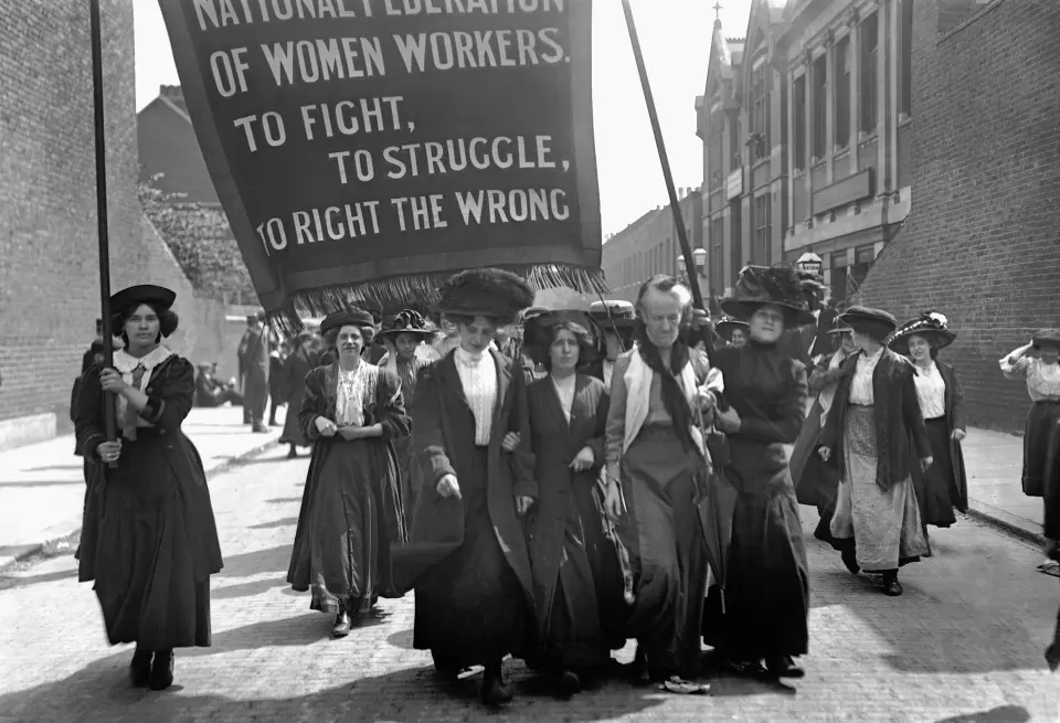 National Federation of Women Workers banner march — 'To Fight, To Struggle, To Right the Wrong'
